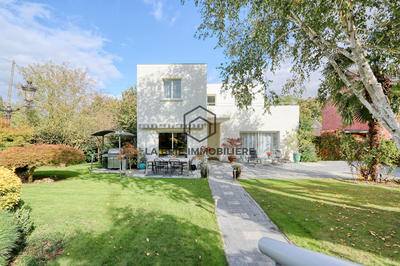 Maison - 131 m² - 6 pièces