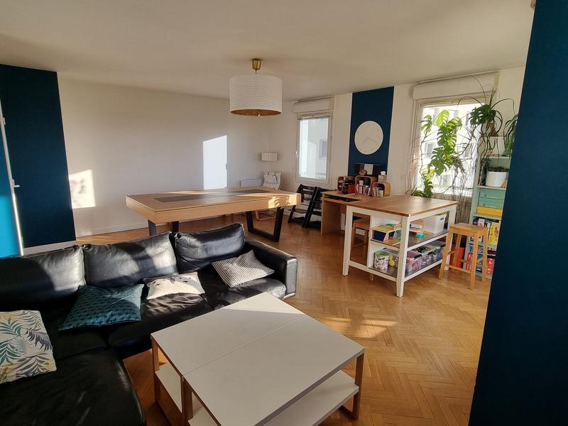 Appartement - 99 m² - 5 pièces
