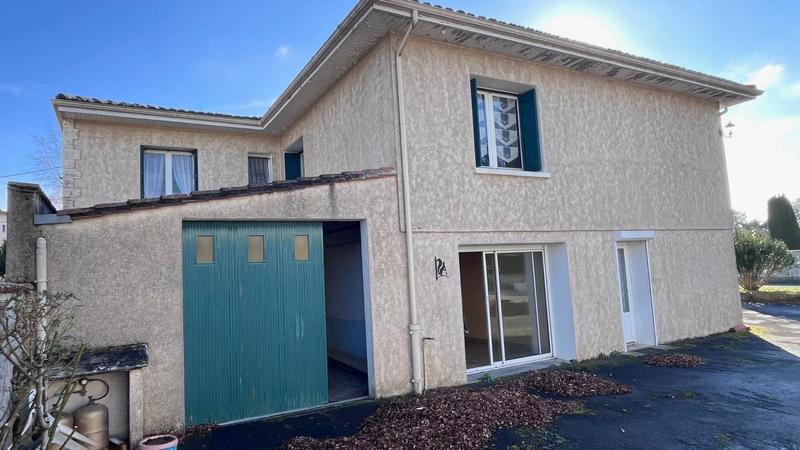 Maison - 151 m² - 7 pièces