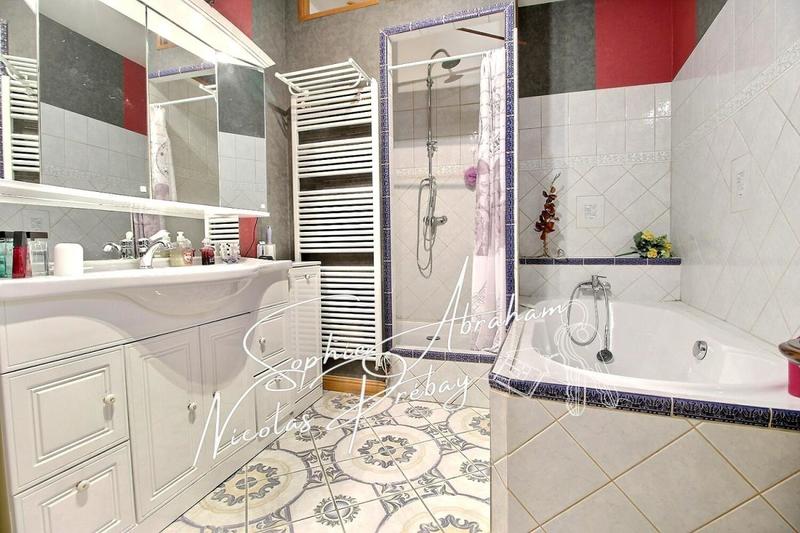 Maison - 110 m² - 4 pièces