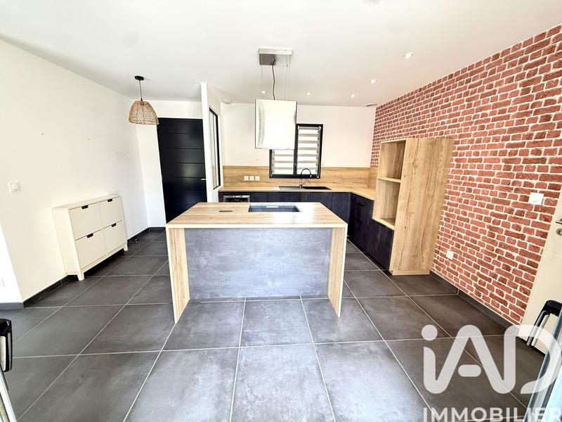 Maison - 91 m² - 5 pièces