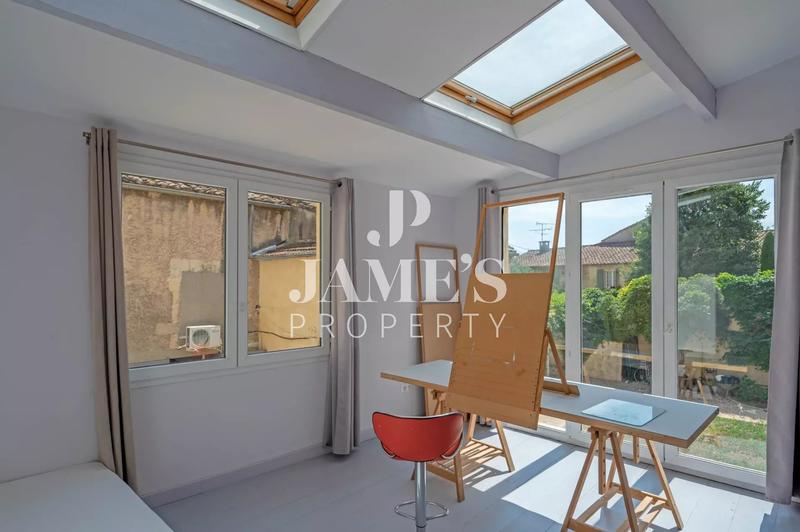 Maison - 255 m² - 7 pièces