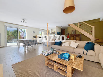 Maison - 137 m² - 6 pièces