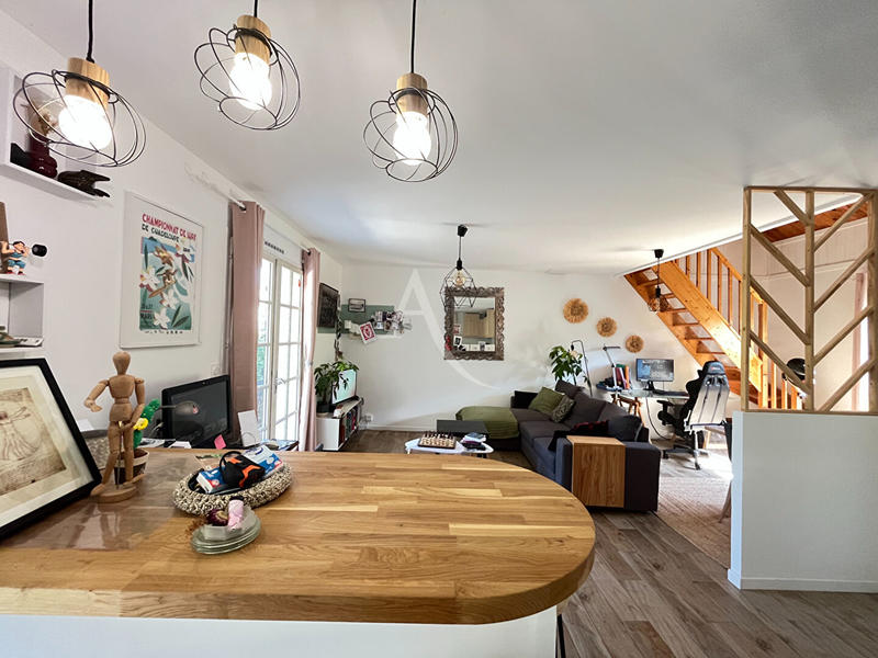 Maison - 106 m² - 4 pièces