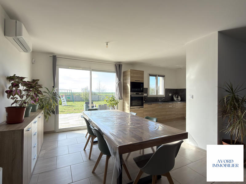 Maison - 96 m² - 4 pièces