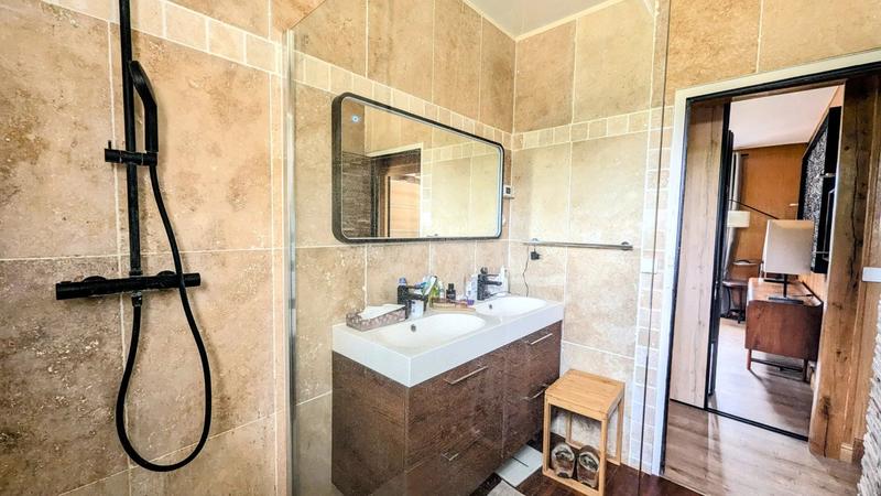 Maison - 98 m² - 4 pièces