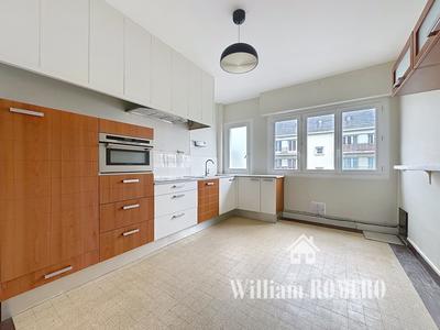 Appartement - 102 m² - 5 pièces