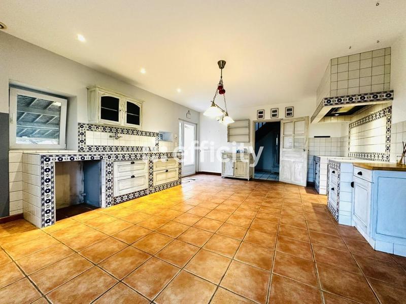 Longère - 225 m² - 8 pièces