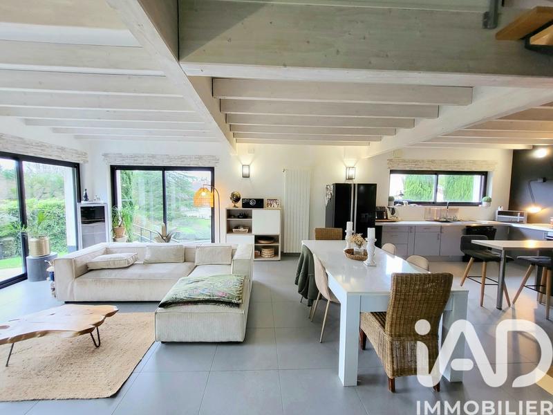 Maison - 120 m² - 4 pièces