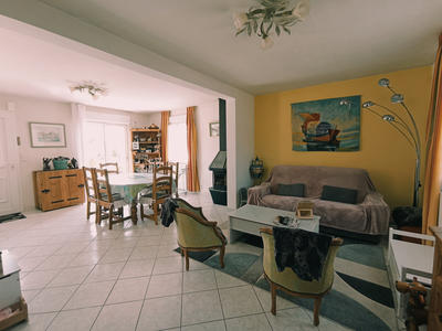 Maison - 85 m² - 5 pièces