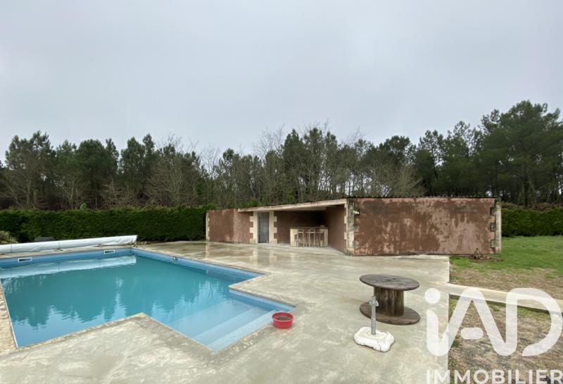 Maison - 200 m² - 8 pièces