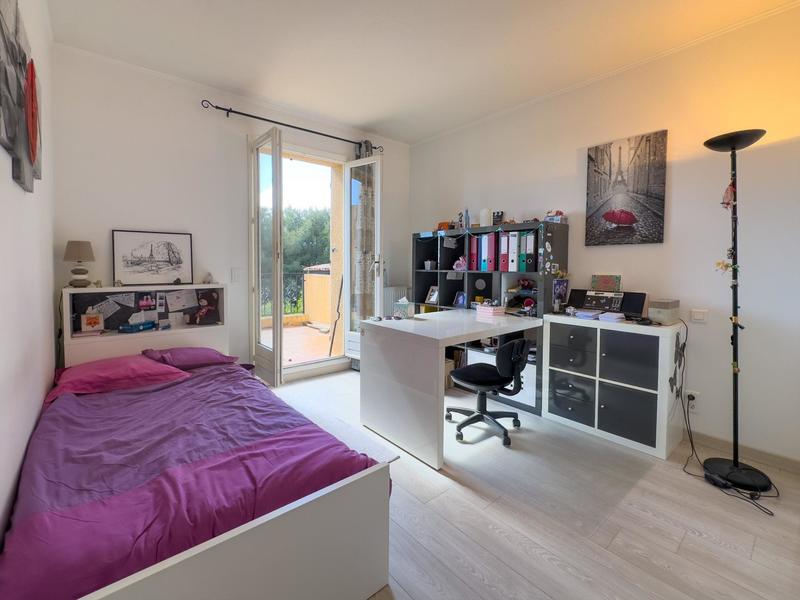 Villa - 195 m² - 6 pièces