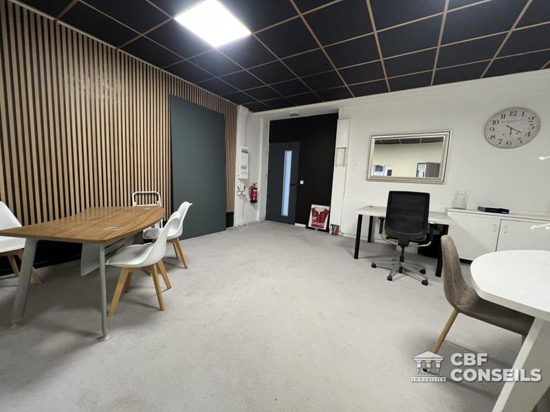 Bureau - 160 m² - 4 pièces