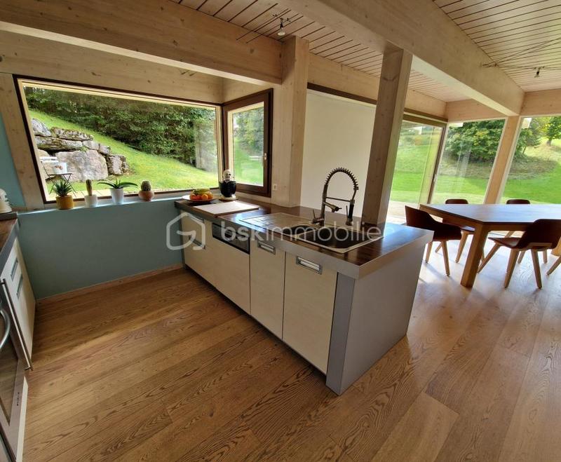 Maison - 151 m² - 7 pièces