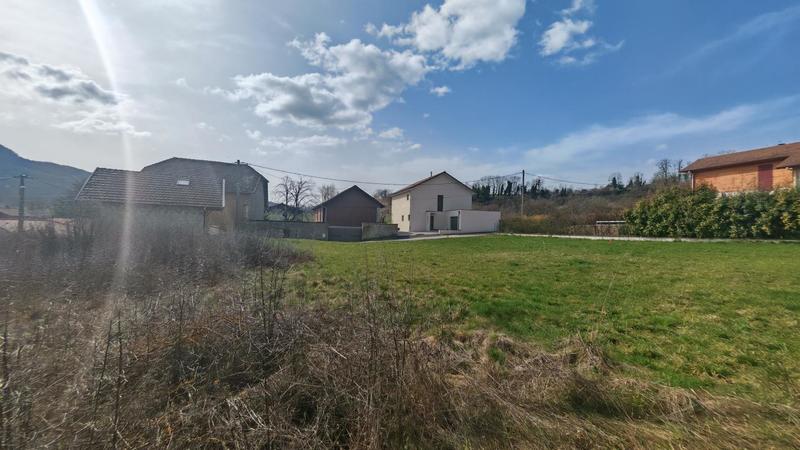 Terrain constructible - 560 m²