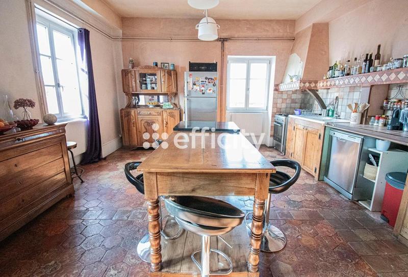Appartement - 150 m² - 5 pièces