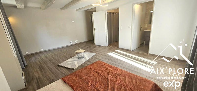 Maison - 224 m² - 7 pièces