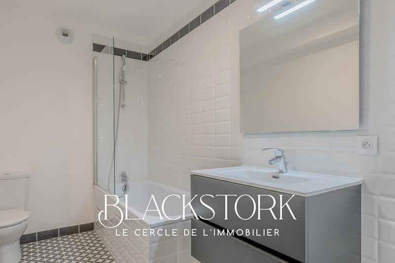 Appartement - 91 m² - 3 pièces