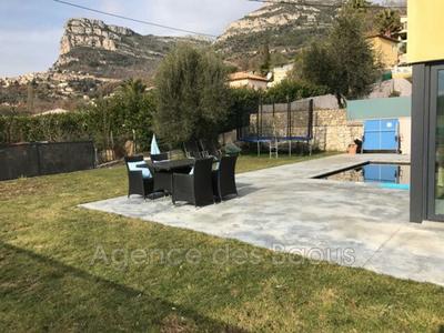 Villa - 104 m² - 4 pièces