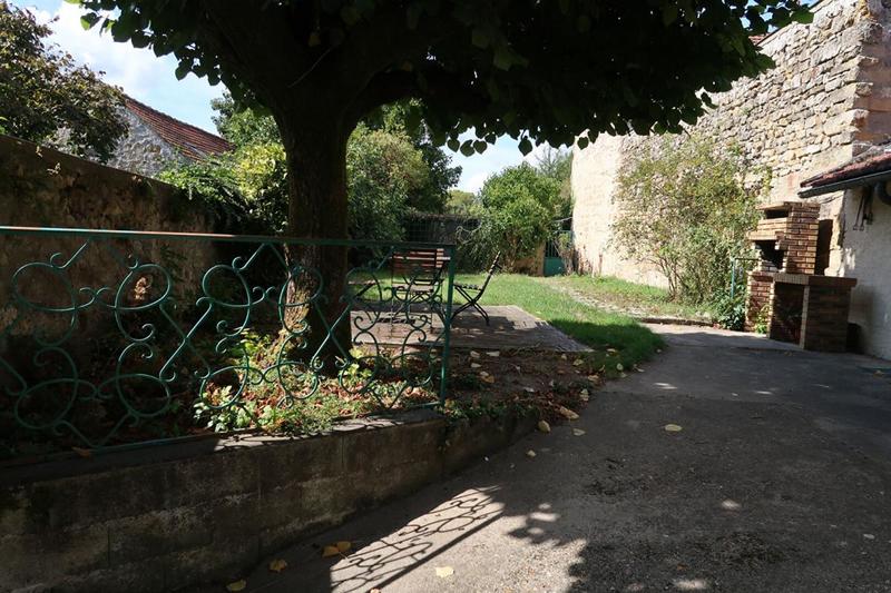 Maison - 143 m² - 8 pièces