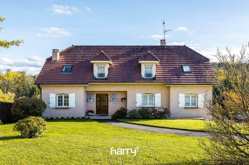 Maison - 350 m² - 13 pièces