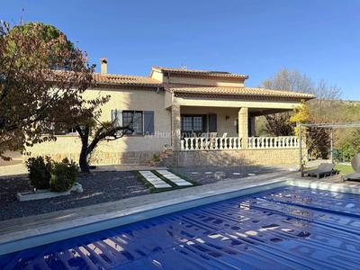 Maison - 131 m² - 6 pièces