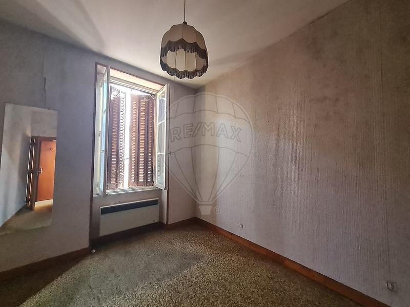 Maison de ville - 218 m² - 9 pièces