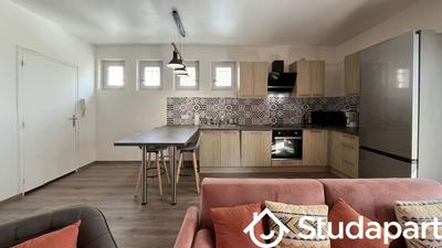 Chambre - 101 m² - 1 pièce