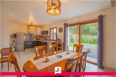 Maison - 115 m² - 6 pièces