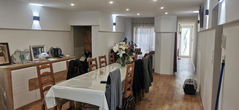 Maison - 191 m² - 7 pièces