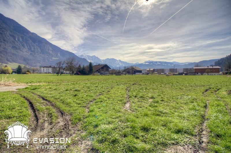Terrain - 1 300 m²