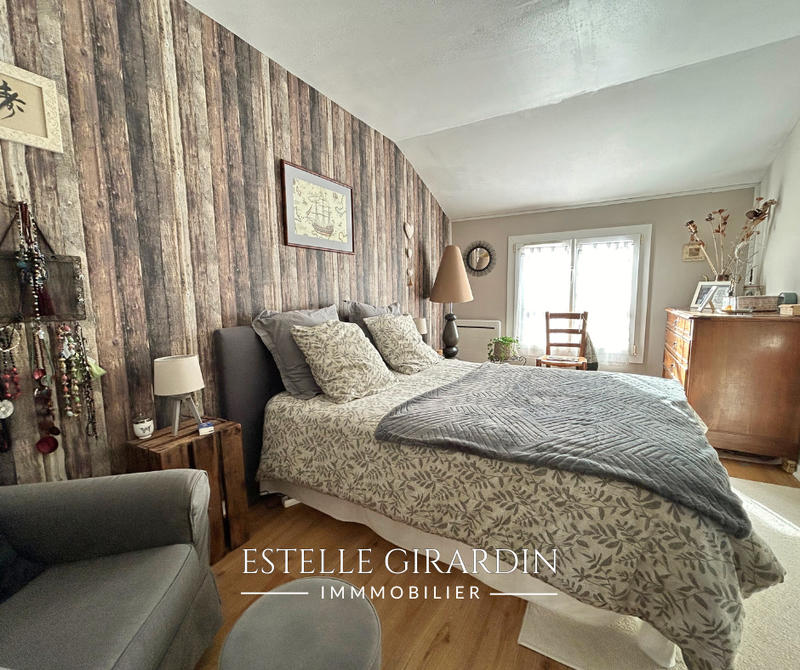 Maison - 122 m² - 6 pièces