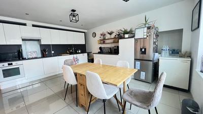 Maison - 136 m² - 5 pièces