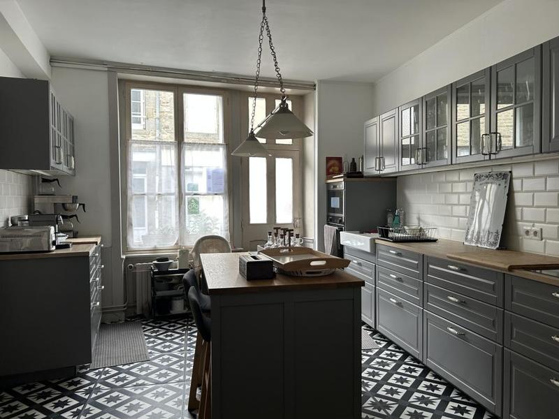 Propriété - 502 m² - 18 pièces