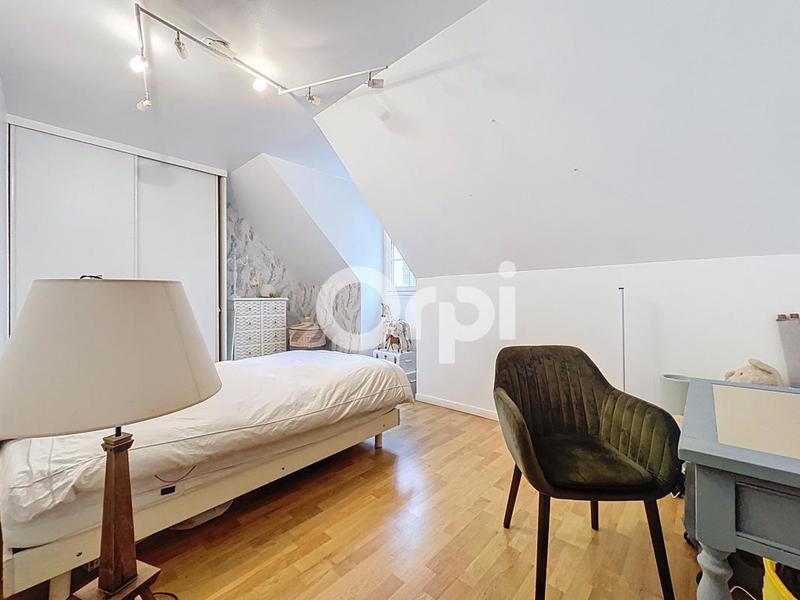 Maison - 140 m² - 7 pièces