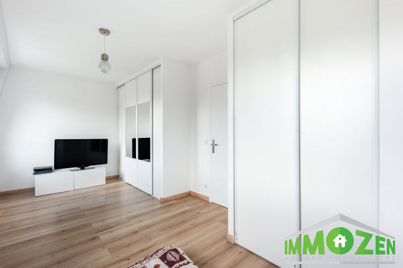 Maison - 165 m² - 8 pièces
