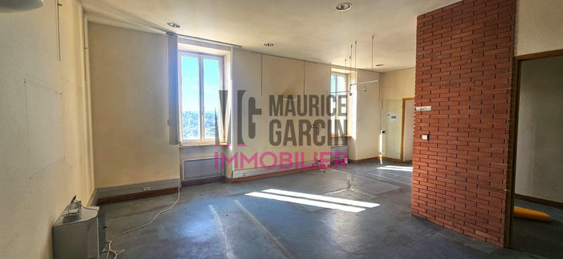 Maison - 210 m² - 4 pièces