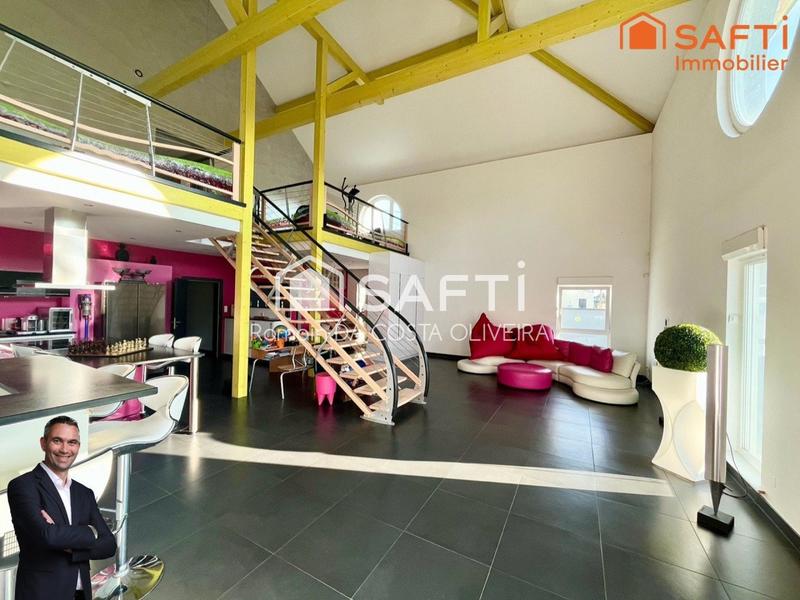 Maison - 236 m² - 5 pièces