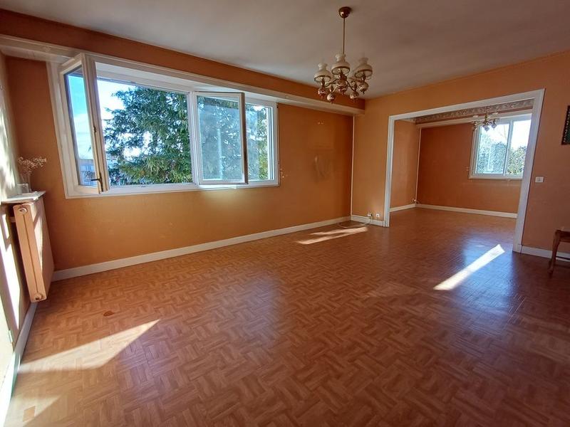 Appartement - 93 m² - 4 pièces