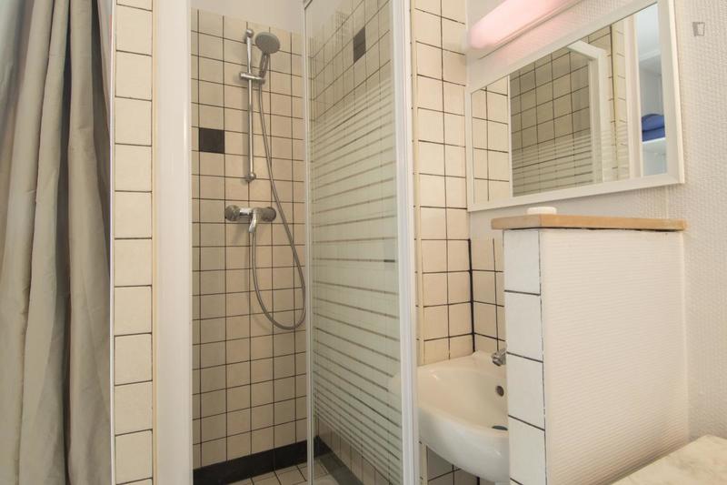 Chambre - 9 m² - 26 pièces