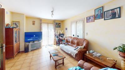 Maison - 104 m² - 4 pièces