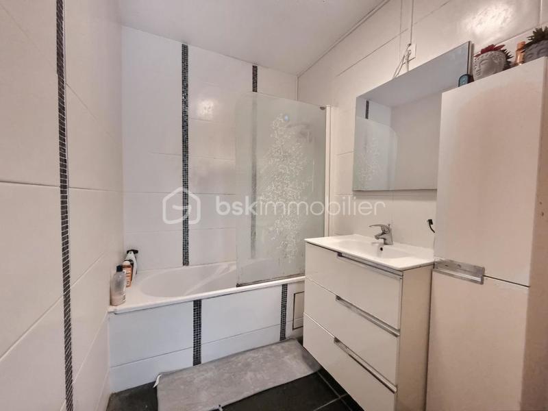 Maison traditionnelle - 138 m² - 6 pièces