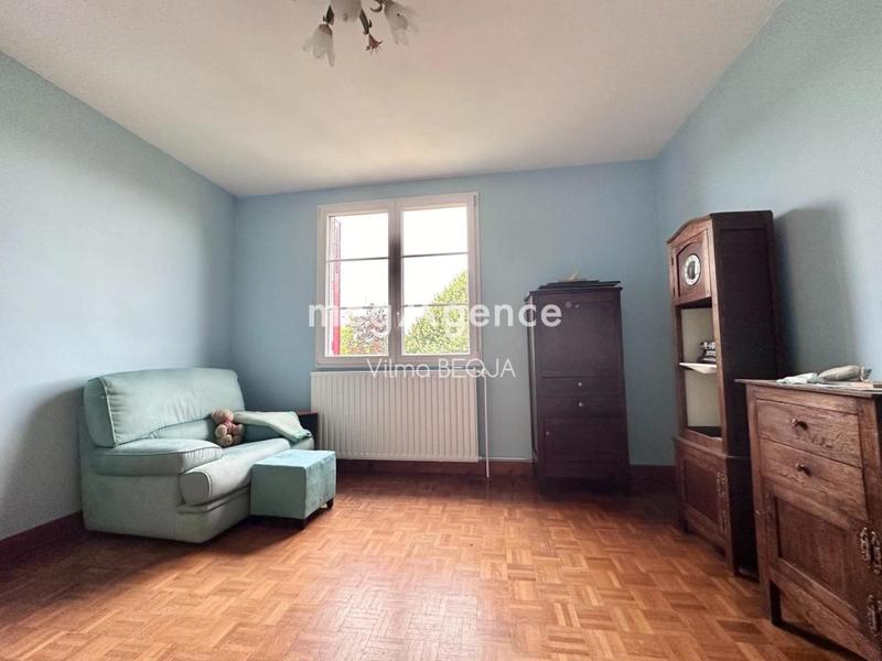 Maison - 137 m² - 8 pièces