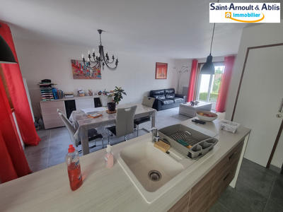 Maison - 94 m² - 5 pièces