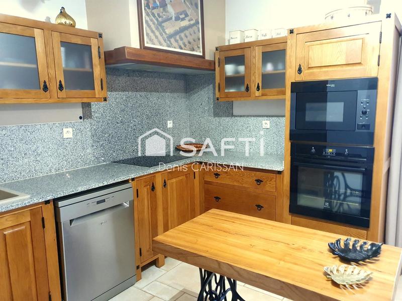 Maison - 316 m² - 13 pièces