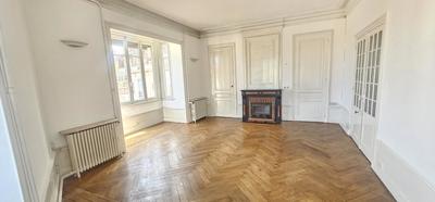 Appartement - 195 m² - 6 pièces