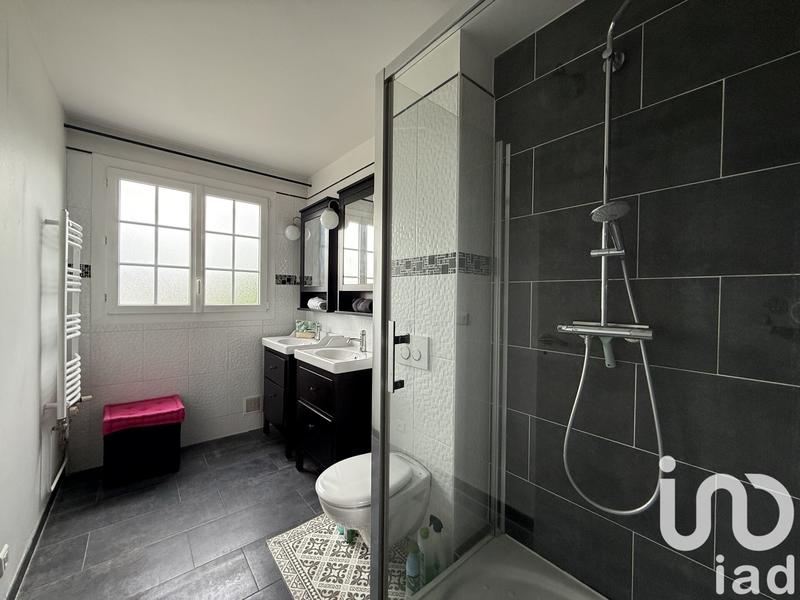 Maison - 171 m² - 7 pièces