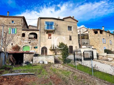 Maison - 135 m² - 7 pièces