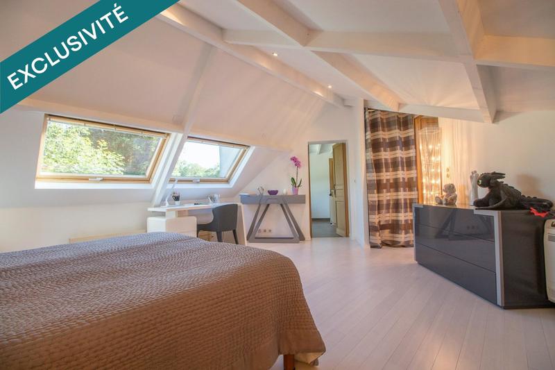 Maison - 190 m² - 8 pièces