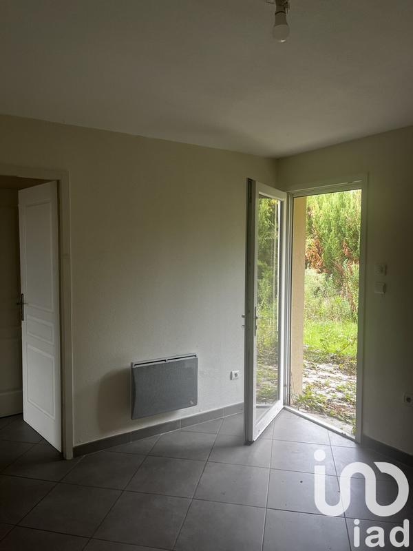 Maison - 300 m² - 12 pièces